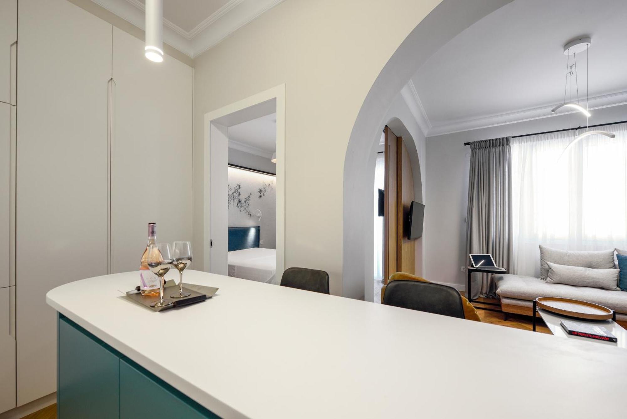 Queen Apartment Thessaloniki By Luxlikehome سالونيك المظهر الخارجي الصورة