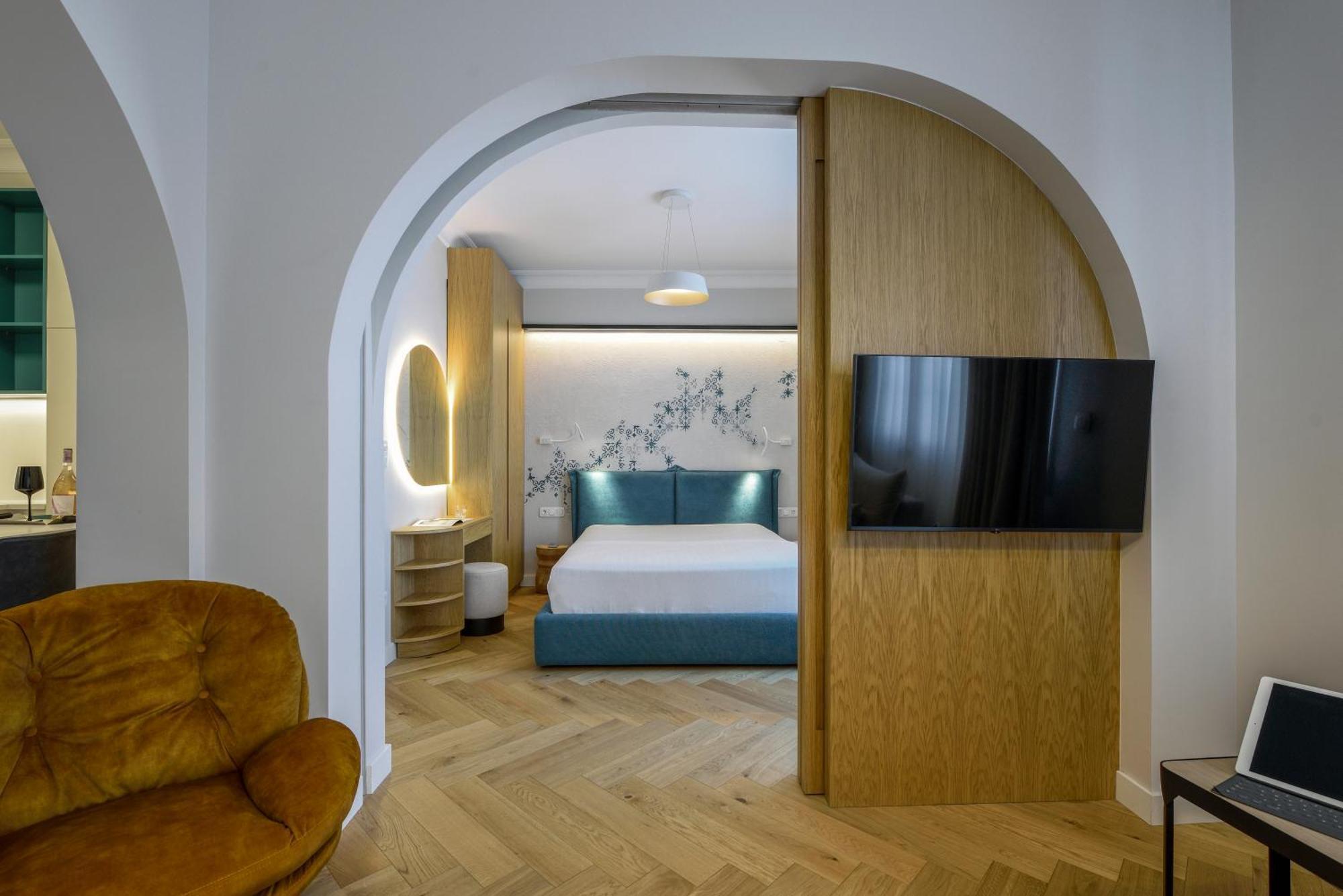 Queen Apartment Thessaloniki By Luxlikehome سالونيك المظهر الخارجي الصورة