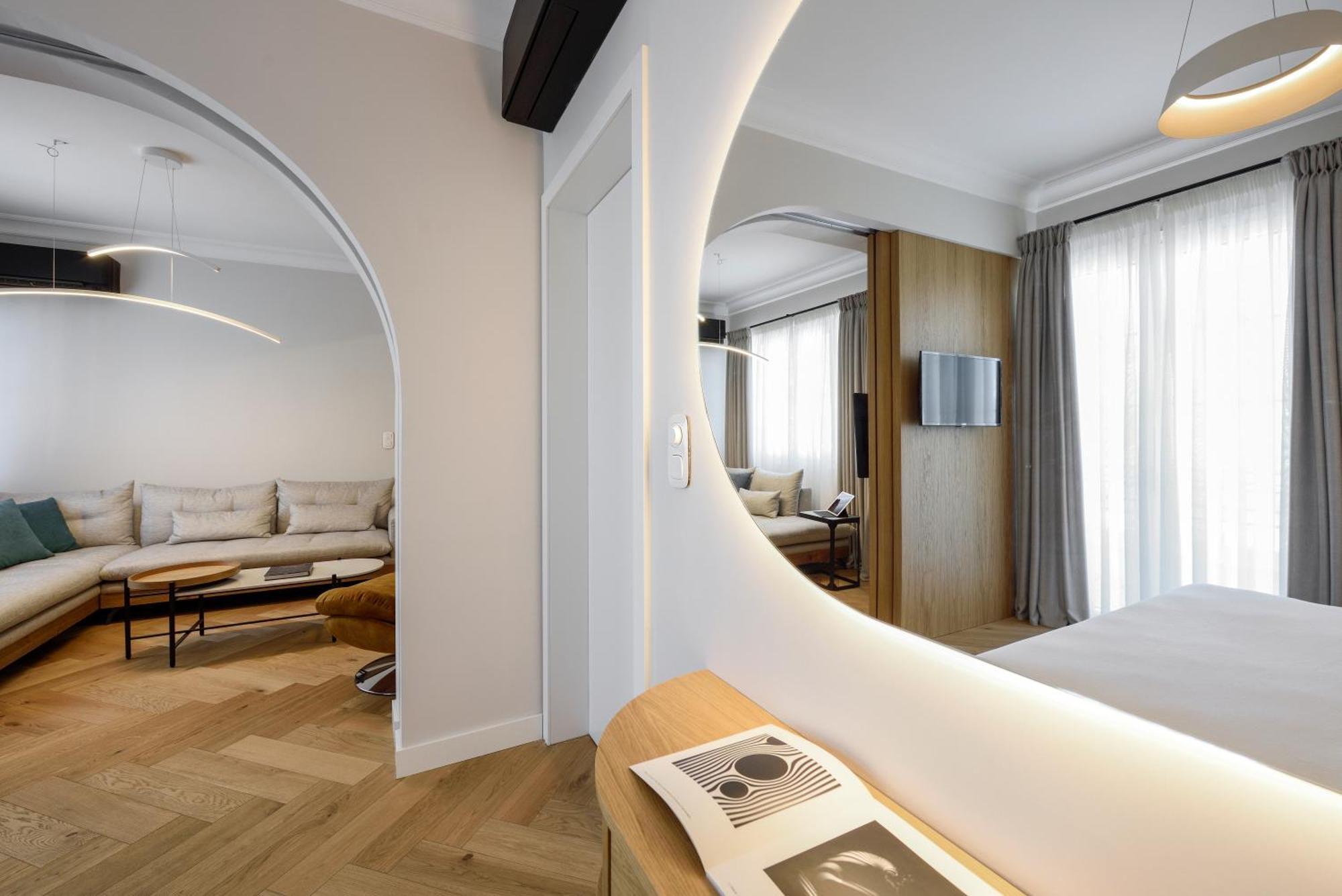 Queen Apartment Thessaloniki By Luxlikehome سالونيك المظهر الخارجي الصورة