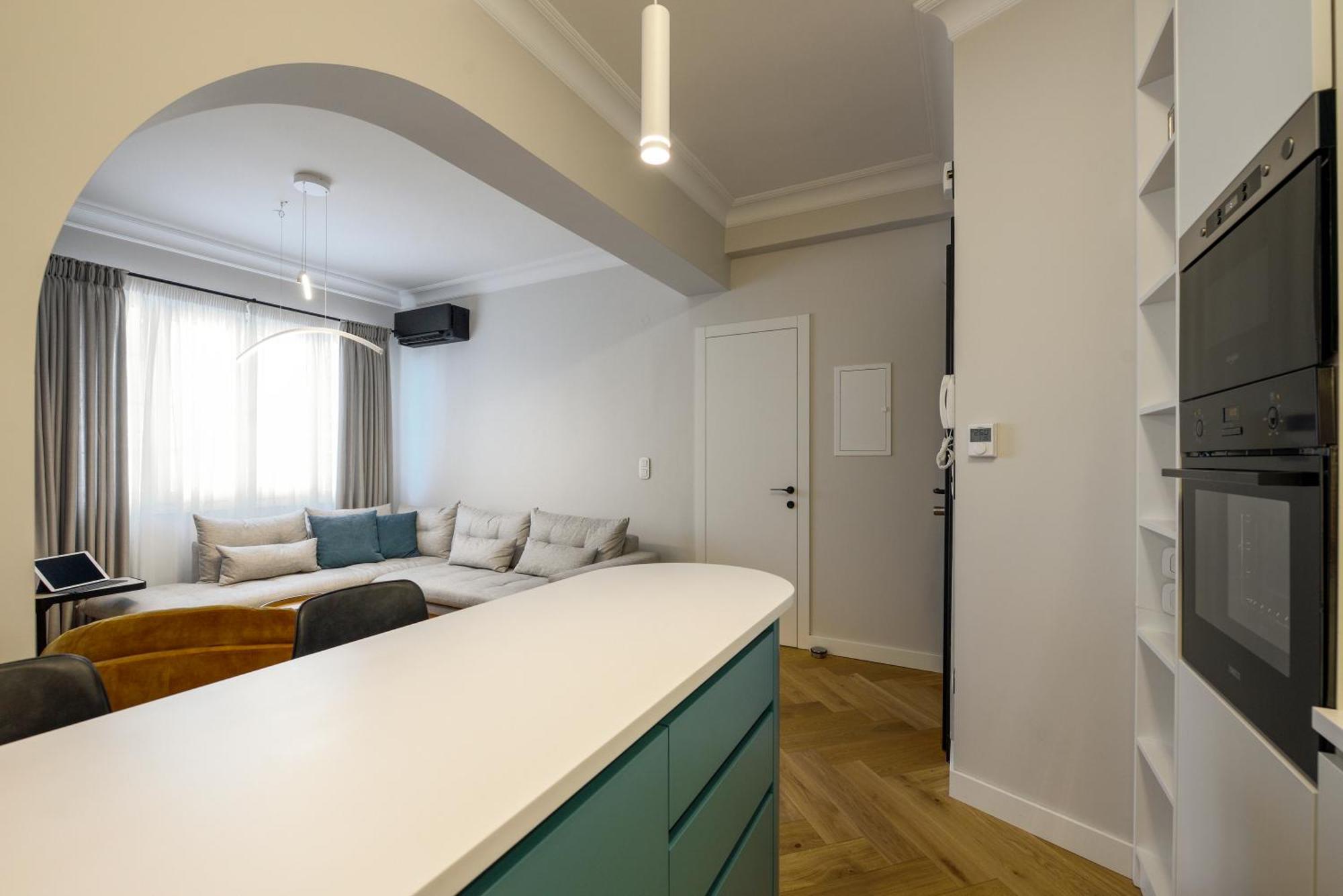 Queen Apartment Thessaloniki By Luxlikehome سالونيك المظهر الخارجي الصورة