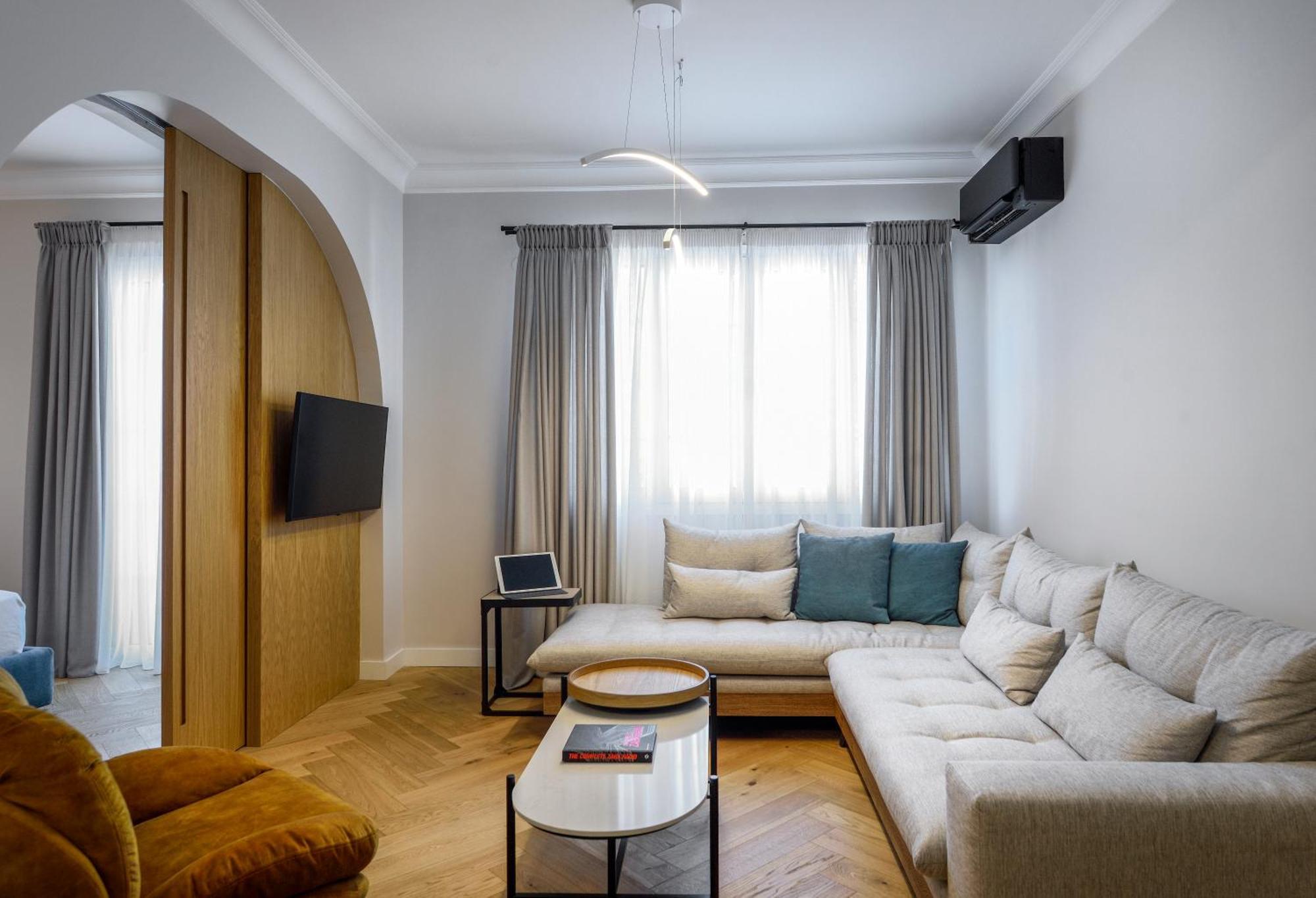 Queen Apartment Thessaloniki By Luxlikehome سالونيك المظهر الخارجي الصورة