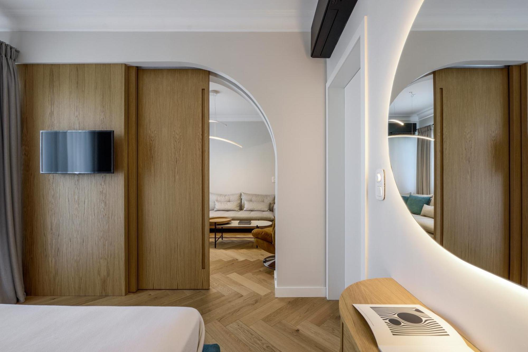 Queen Apartment Thessaloniki By Luxlikehome سالونيك المظهر الخارجي الصورة