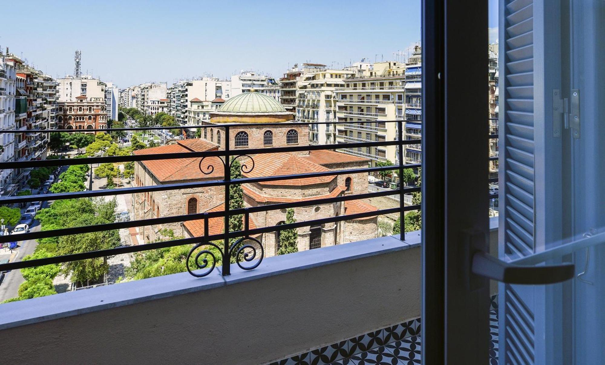 Queen Apartment Thessaloniki By Luxlikehome سالونيك المظهر الخارجي الصورة
